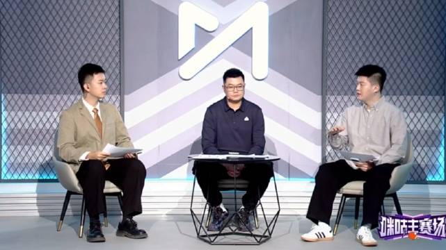 咪咕解说，侯英超谈王曼昱今年的变化