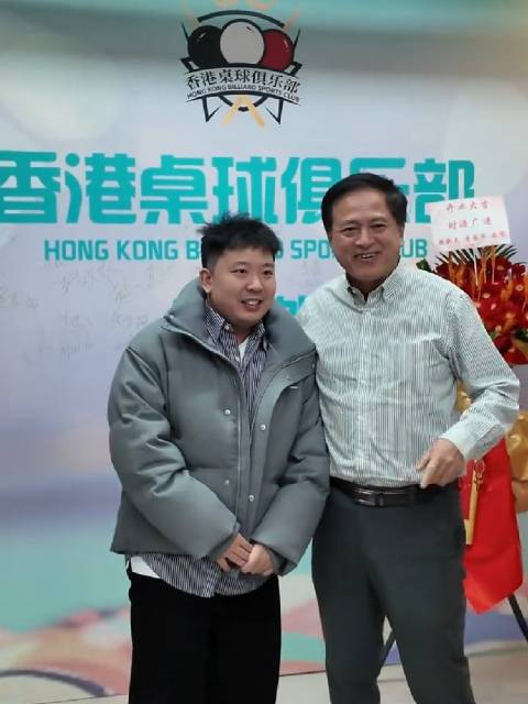 昨天，香港桌球学院北京校区正式开门迎客，张安达作为嘉宾出席开幕活动