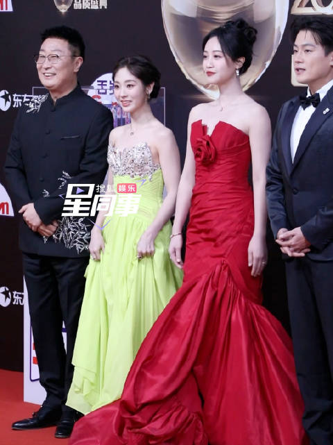 《生万物》剧组亮相红毯，欧豪邢菲林永健迟蓬蓝盈莹同台