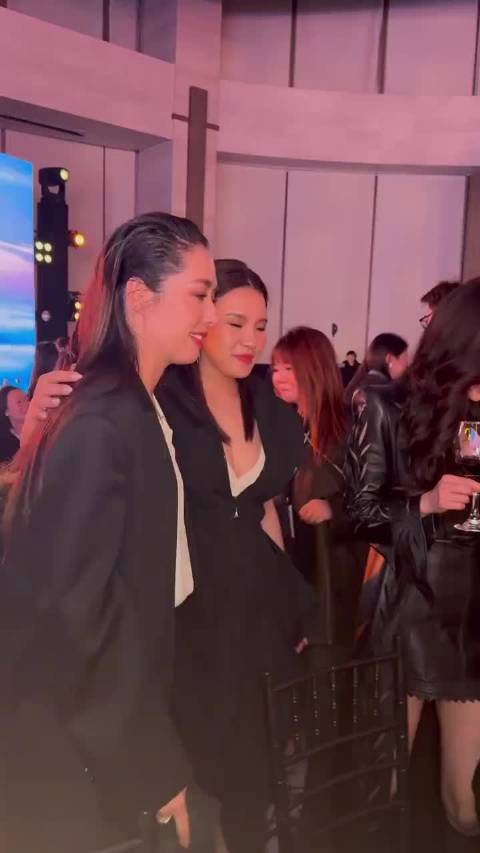 小时代四姐妹妆造浮夸依旧,辨识度高