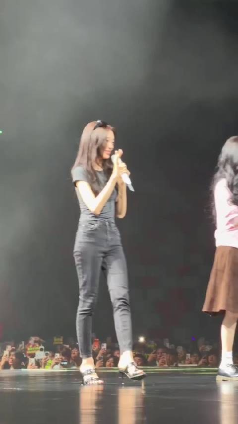 aespa澳门Day2彩排饭拍曝光，成员吉赛尔暴瘦引关注