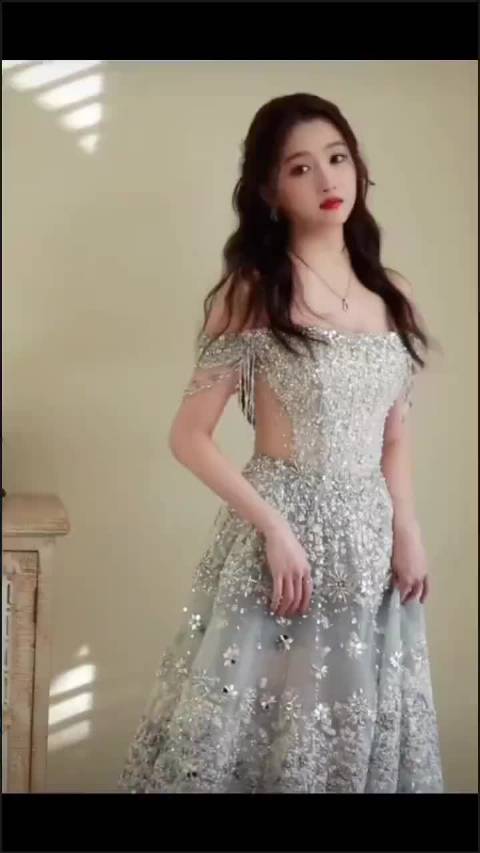 关晓彤未参演贾玲沈腾电影因形象风格不符