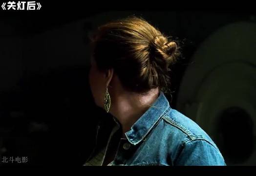 深夜千万别关灯！小心被怪物盯上！