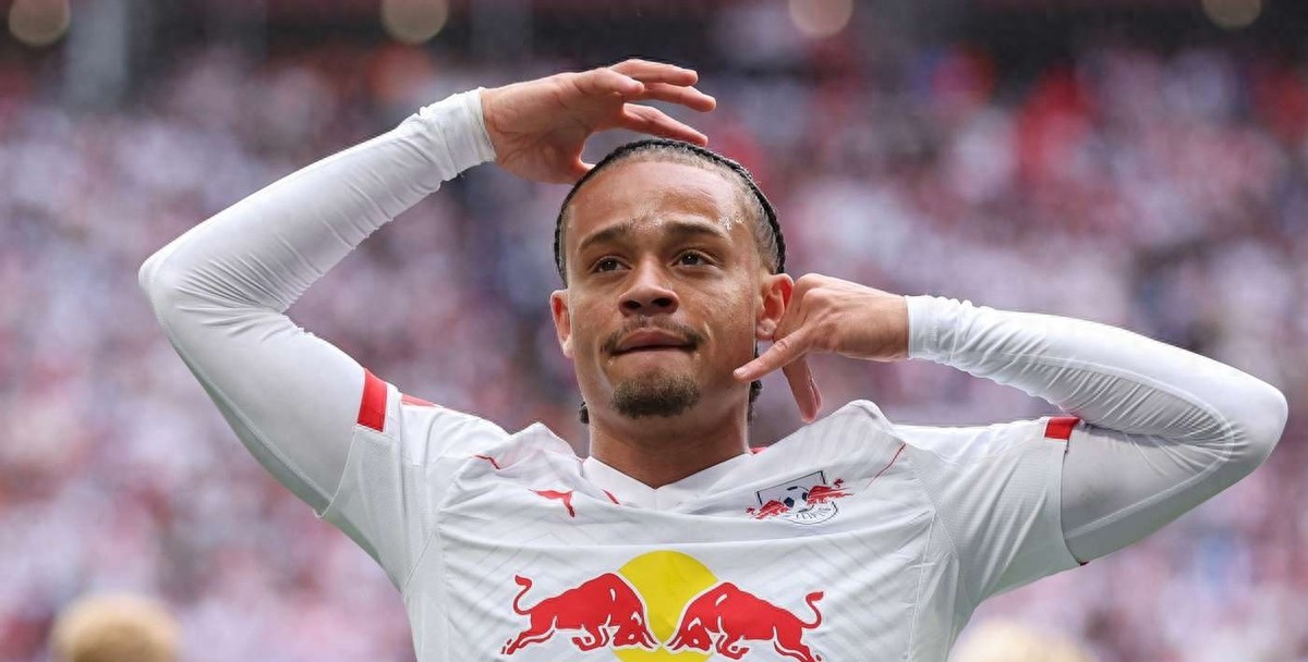 继德甲神表现,西蒙斯该留守莱比锡还是豪门转会?