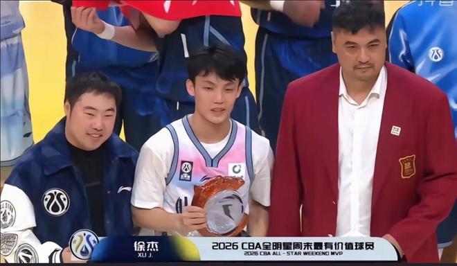 徐杰梦想有迪亚诺促成，胡明轩卫冕心态好，两MVP奖杯为杜锋祭旗