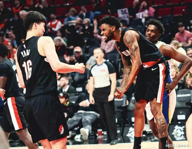 开拓者131-111大胜步行者！杨瀚森扣篮得分，3事实！