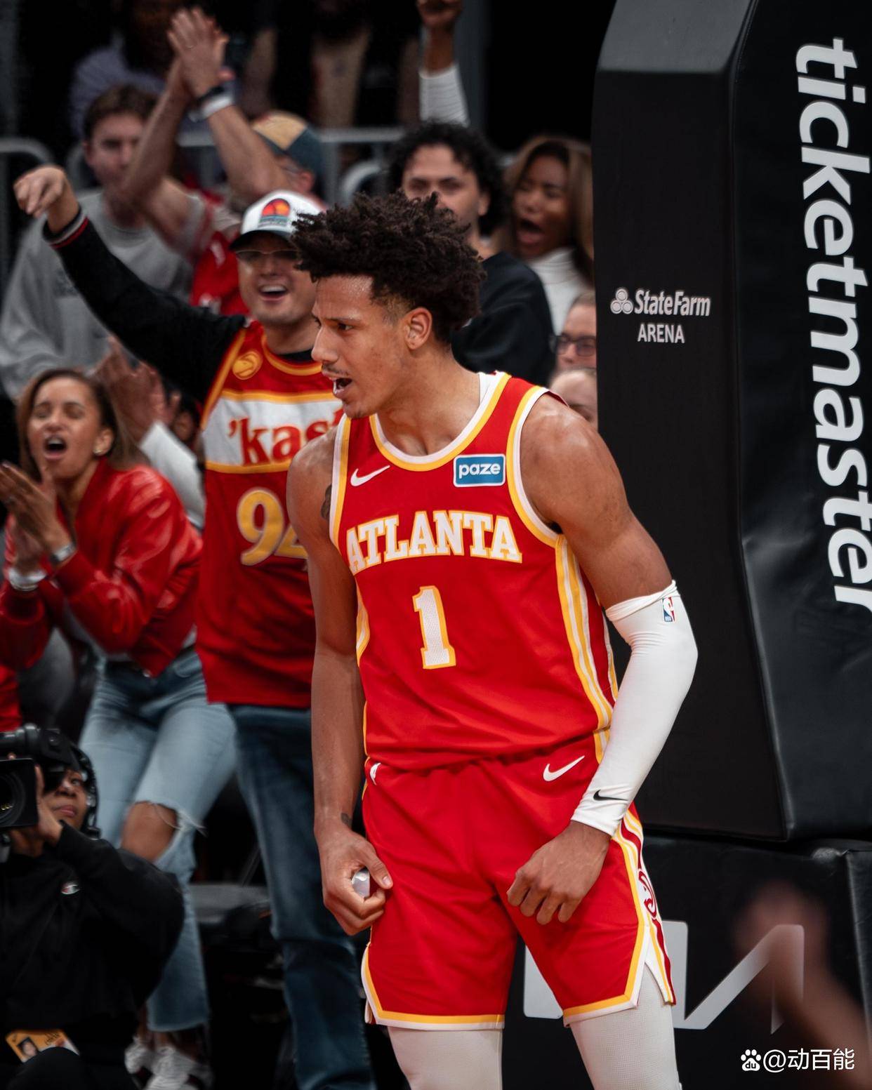 库明加苦等席上观,老鹰125-116胜76人!沃克24261,约翰逊351072