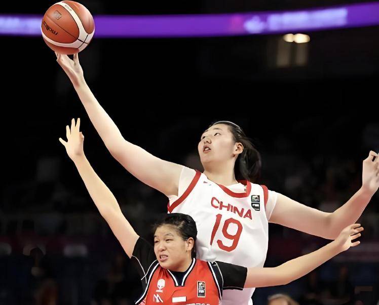 张子宇:2米26“女姚明”的扣篮梦与全运会金牌实录