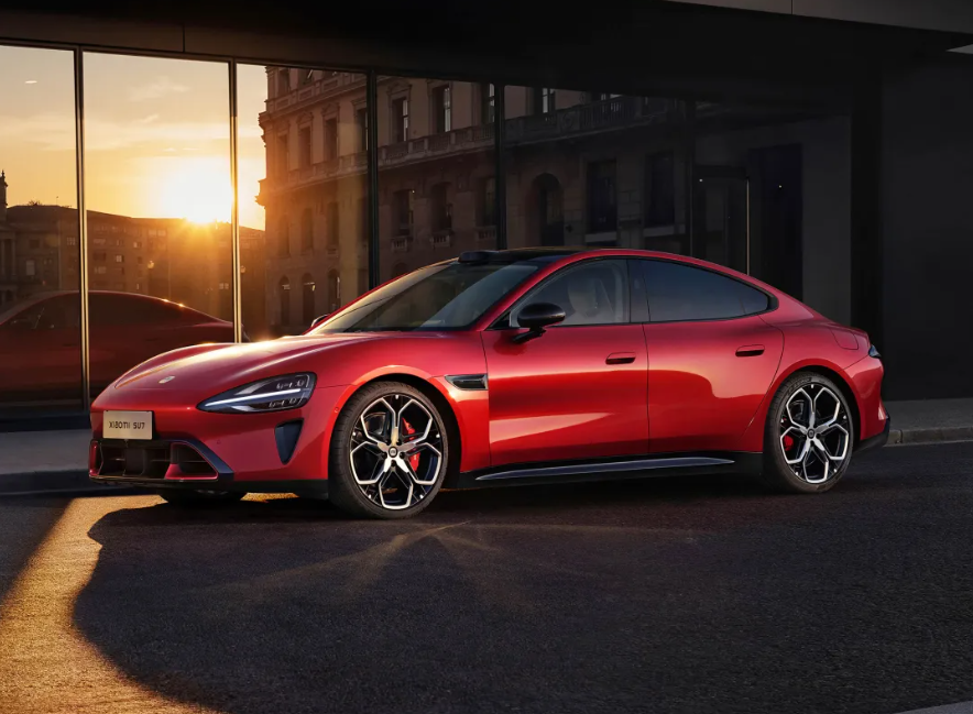 纯电车一年保值率TOP10出炉:国产车霸榜|老编辑说车