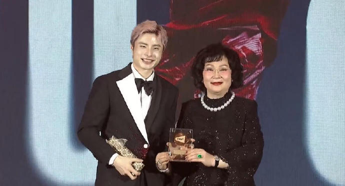 虽失王座但创纪录！石宇奇84周世界第一成历史，国羽双打登顶迎黄金时代