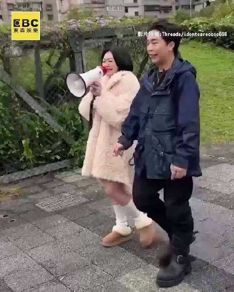 小S街头偶遇外国游客称杉菜是我姐姐