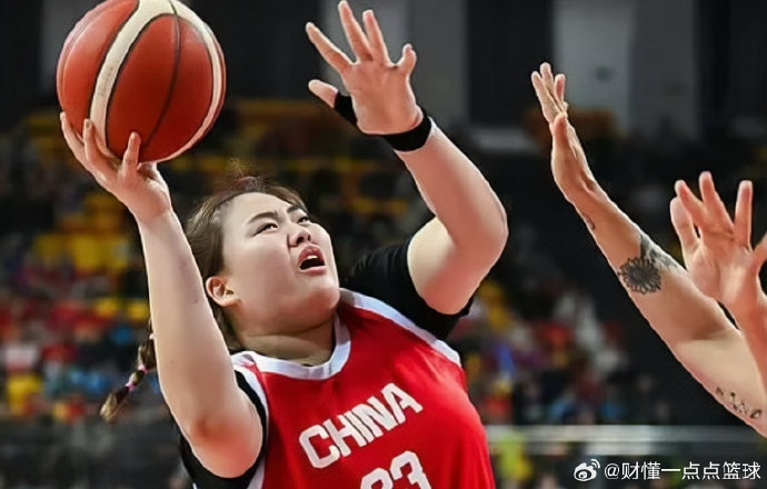 为什么热身赛表现出色的刘禹彤最终落选了中国女篮世界杯名单？