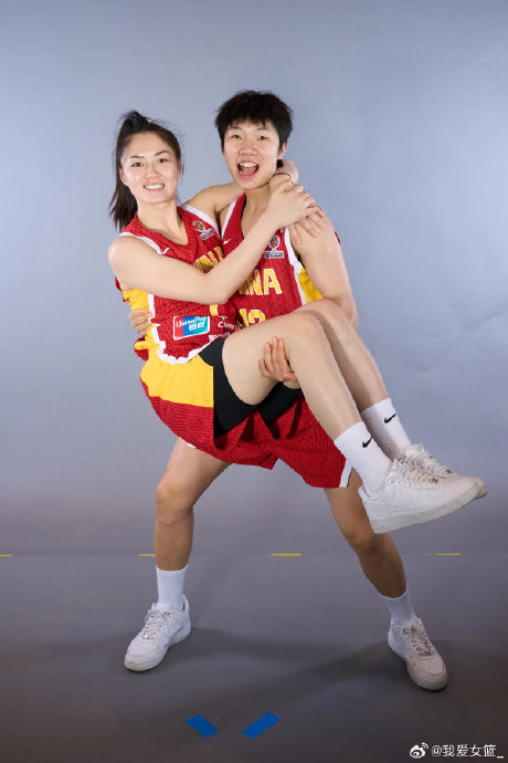 中国女篮官宣12人名单，并为刘禹彤等球员表示感谢