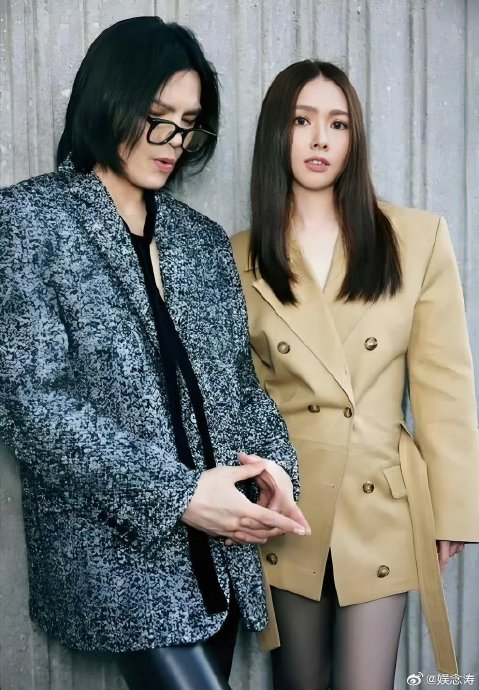 郭碧婷在豪门生活中保持的独立特质具体表现在哪些方面？