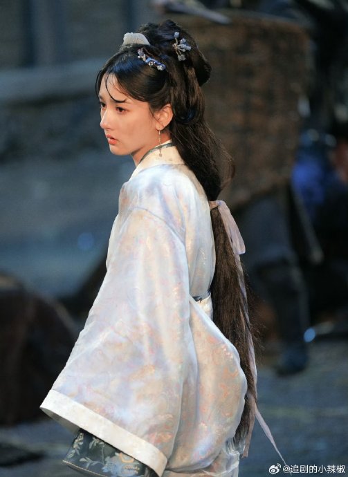 丁禹兮在《司宫令》里饰演的是哪个角色，与女主有何关系？