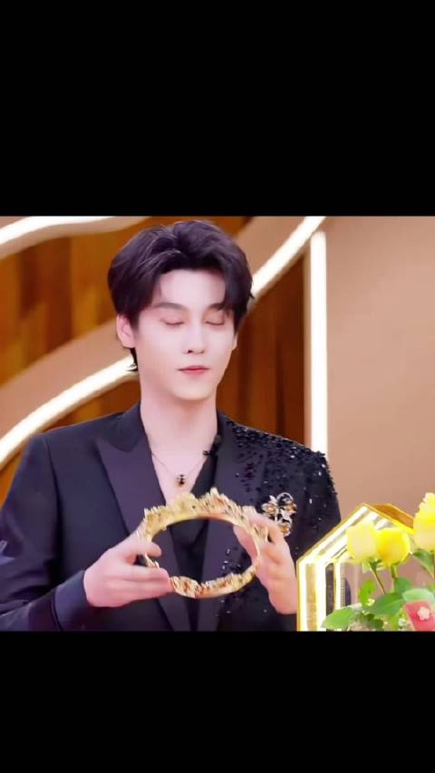 田栩宁获粉丝盛赞值得所有闪耀