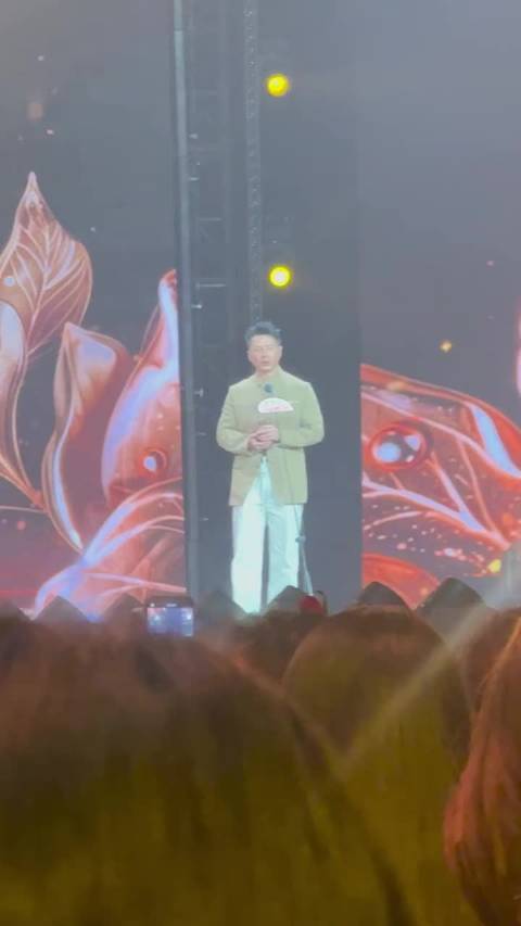 段奕宏获年度品质荣耀剧星奖项