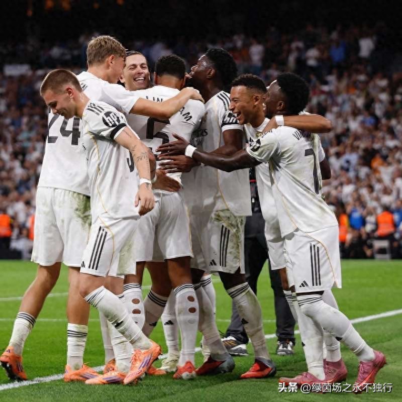 皇马重磅：中场引援三大目标，没有罗德里，一巨星身价达1.1亿！