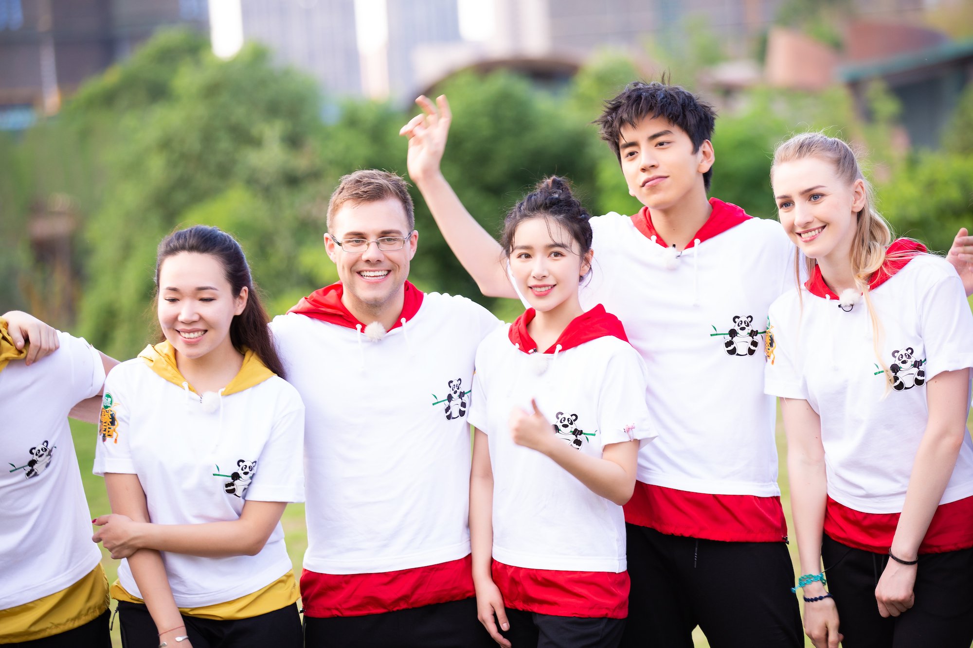 高能少年团阚清子化身游戏黑马 与张一山实力互怼