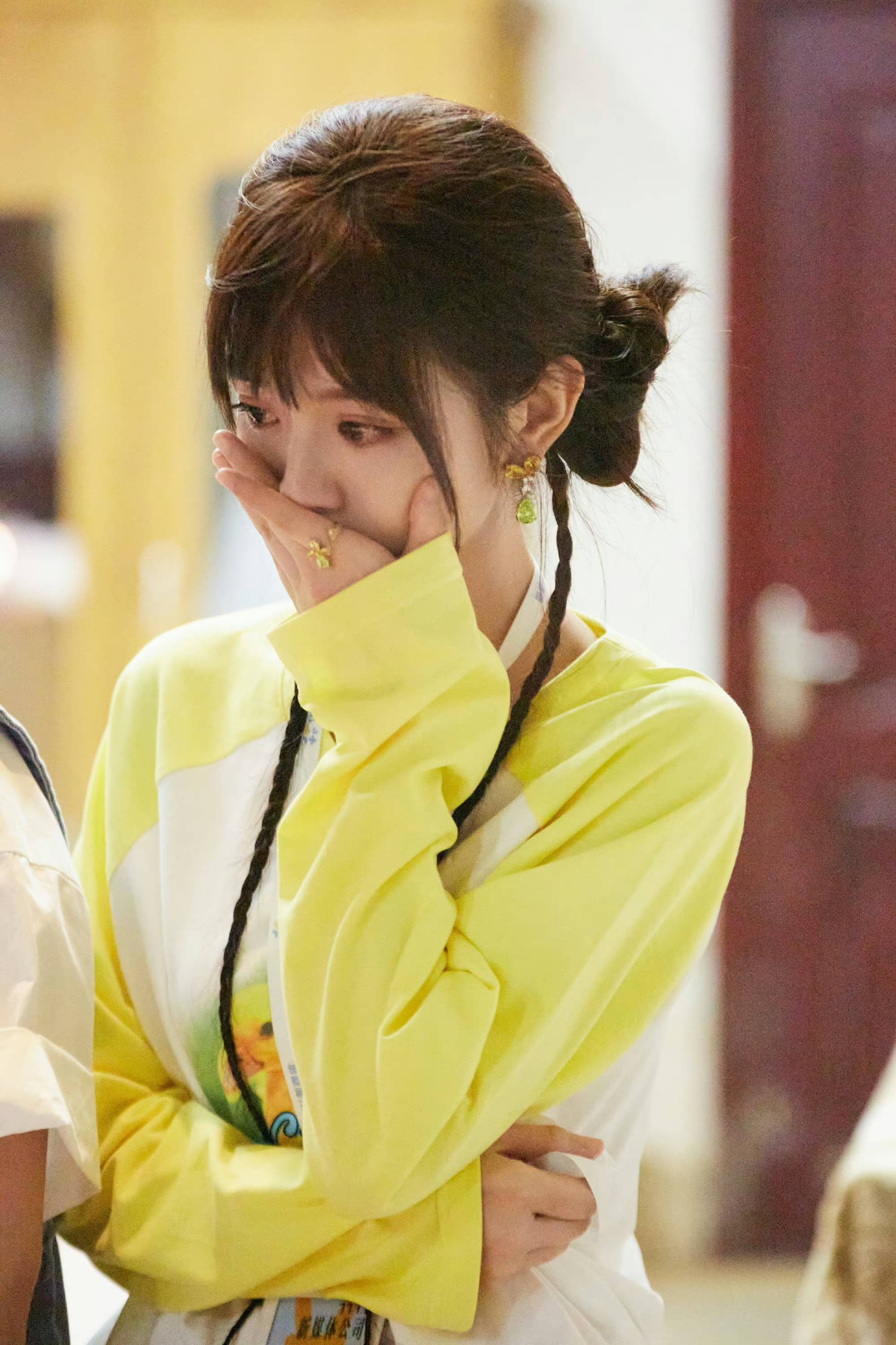 《女子推理社》戚薇升职当总监_娱乐频道_中国青年网