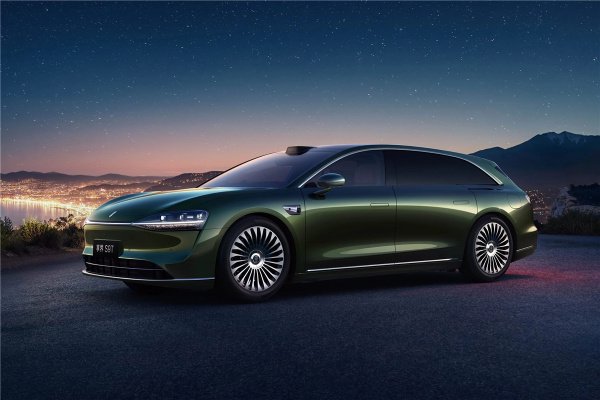 尊界S800智界将推出品牌首款高端MPV V9