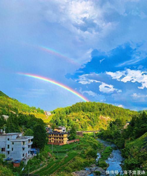 杨超越打谷子爆火!抡连枷带检查的样子，戳中了内娱最缺的东西 - 360娱乐