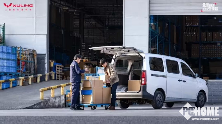 五菱荣光纯电版上市：售价6.98万元，续航310km