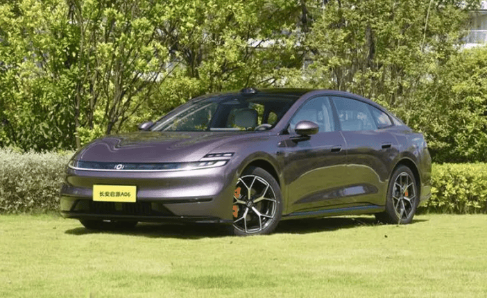 试完长安启源A06,终于明白啥叫“得房率90%”的家用车了