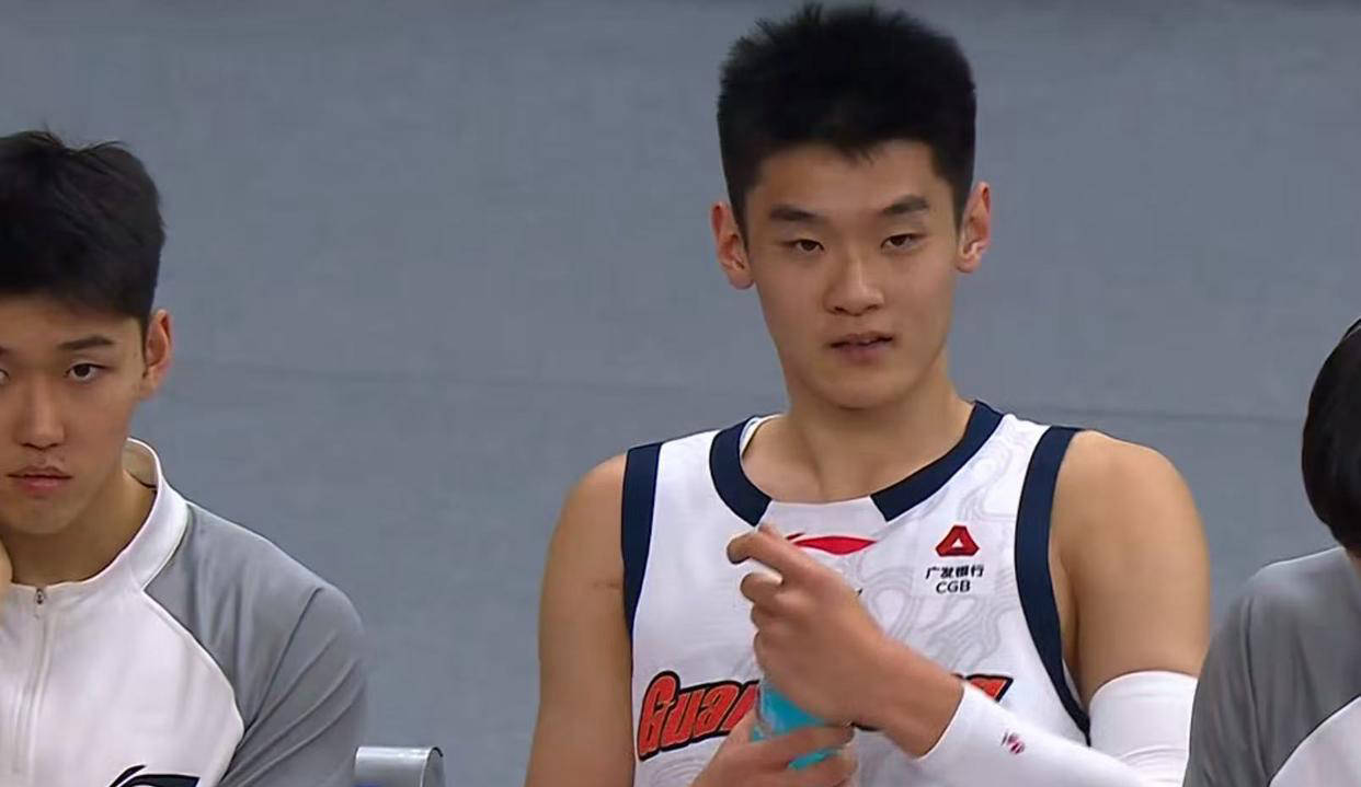 萨里奇被裁！广东队迎来内线补强良机，杜锋找到了理想答案？