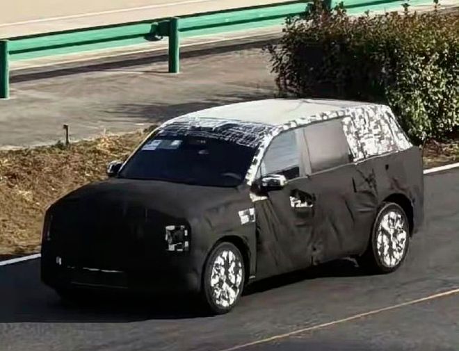 尊界首款SUV曝光!_订阅