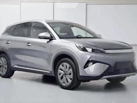 元PLUS改款了，后驱加800V快充，10万级车突然不“老实”了