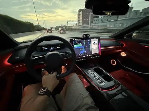 第一代小米SU7停产：37万辆之后，小米汽车进入换代周期