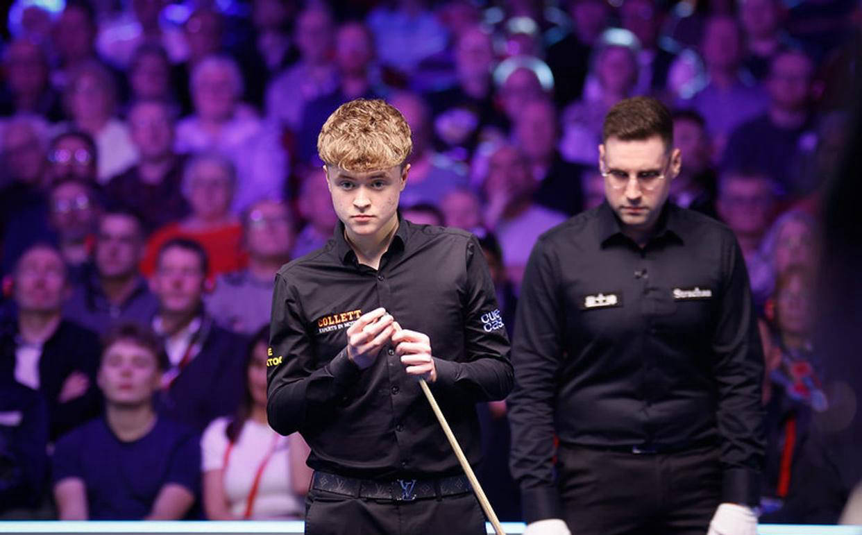 威尔士公开赛第三日战况综述：希金斯险胜将迎战张安达，周跃龙击败威尔逊