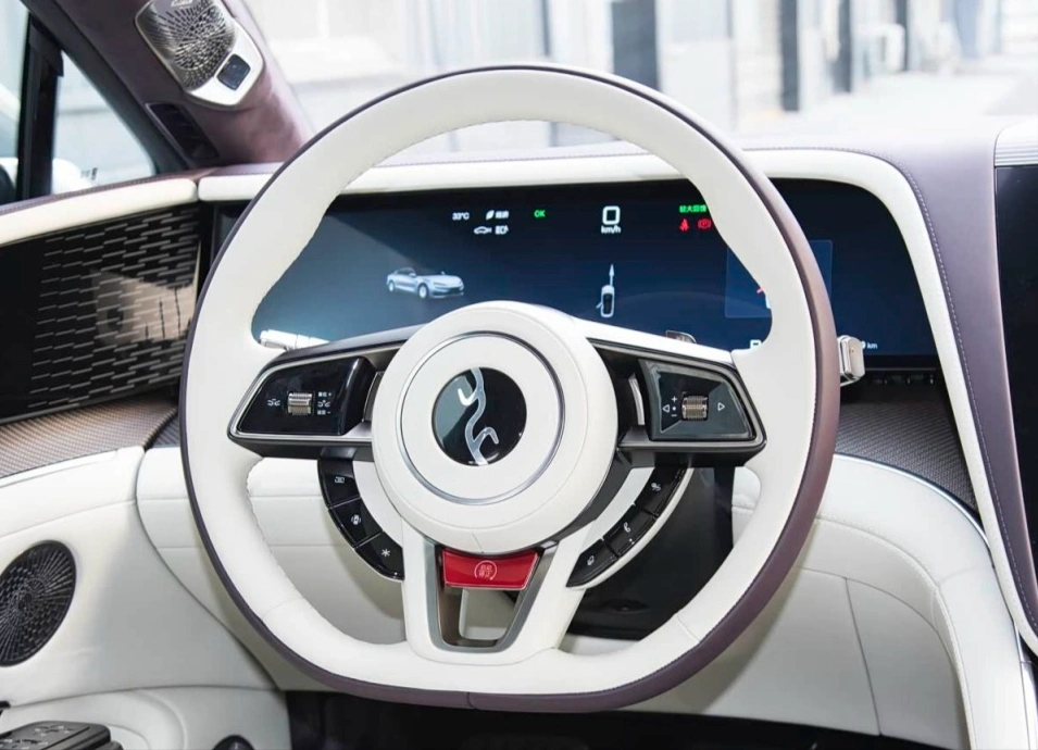 全球第一!2026款仰望U7上市,纯电续航1006km,仅售65.8万