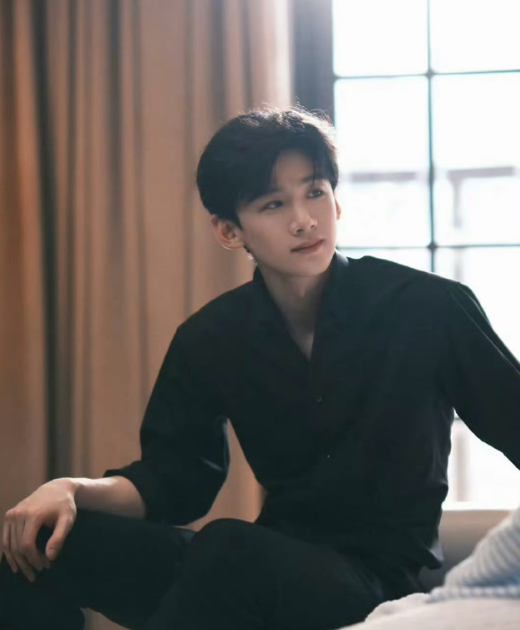 演员白鹿、白敬亭分别凭借《北上》、《难哄》入围亚洲内容大赏视后、视帝