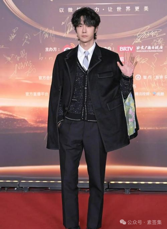 肖战王一博亮相“微博之夜”红毯,吴京谢霆锋黄晓明成熟有魅力