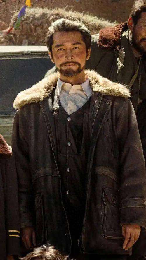 胡歌新剧《生命树》爆火 多杰一角成他演技新巅峰