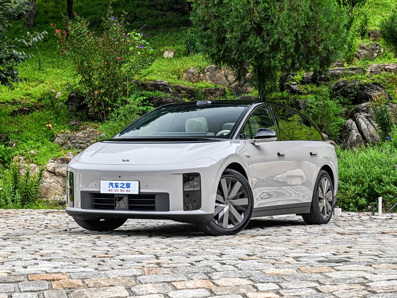 理想i6的座椅配置特点有哪些?