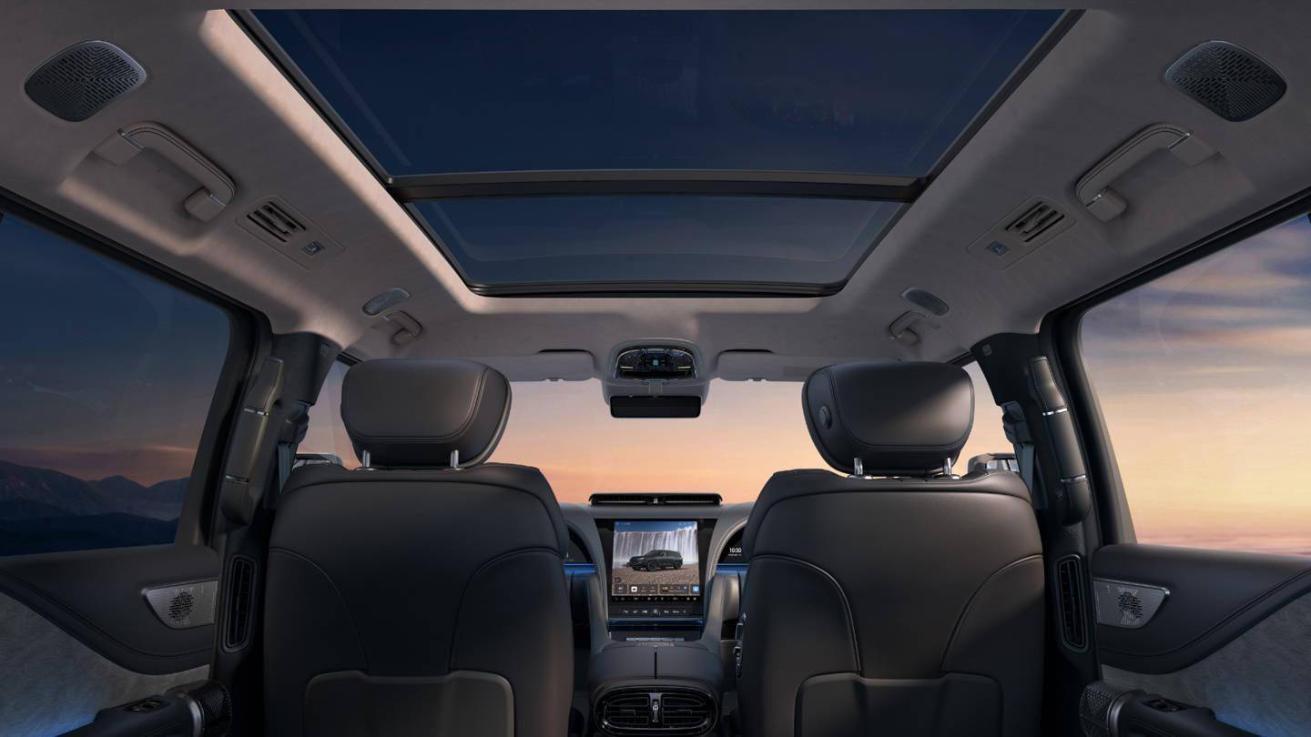 比亚迪2026款仰望U8全新内饰官图公布，新车售价100.8万起