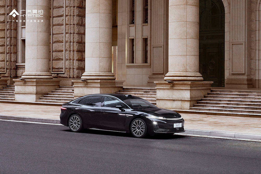 底盘智驾双巅峰！昊铂A800实车到店福利抢先享