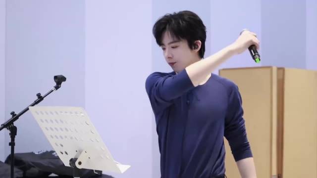 重点看封面和第14秒就行