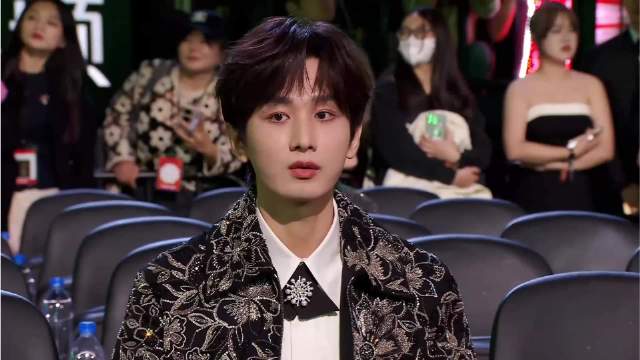 男神集合名场面！林更新张晚意任嘉伦，侧颜简直太无敌丨星光大赏