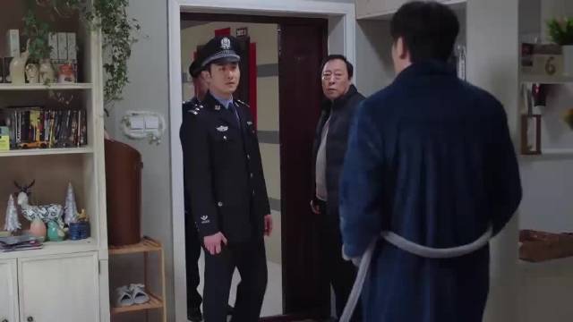 都挺好：苏明成跟苏明玉大闹，怎料竟都动用了警察，苏大强绝望！