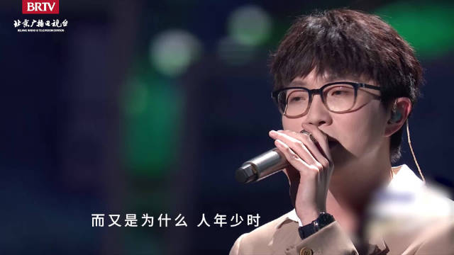 毛不易温柔献唱《后来》，细腻嗓音诠释青春遗憾