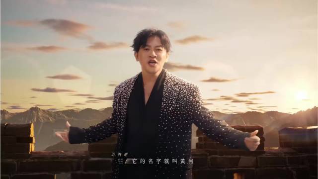 苏有朋舞台魅力获赞，粉丝深情告白