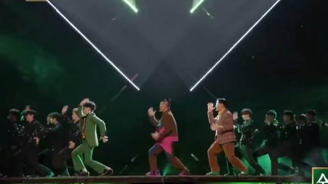 任贤齐苏有朋陈小春同台演绎江湖情怀