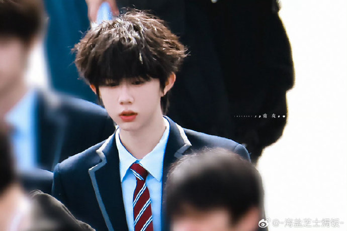 《我们的少年时代2》开机仪式为何会遗漏主演陈奕恒的姓名？