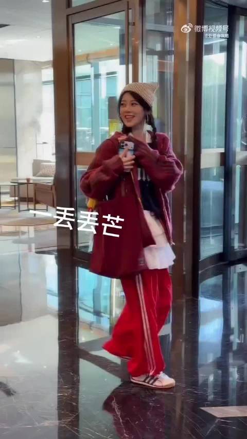 赵昭仪wink这一下好俏皮可爱，谁懂合伙人这个含金量啊！