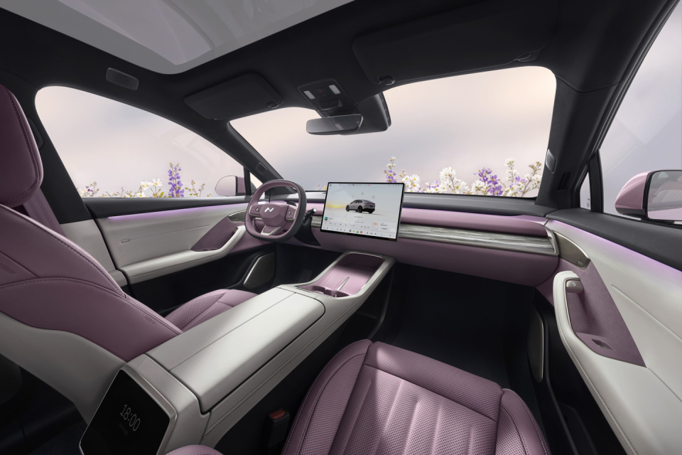 蔚来乐道 L60 紫罗兰车型上市,整车 21.49 万 / 租电 15.79 万元_新闻