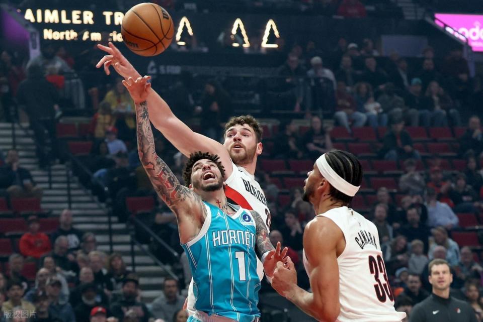 103-101!黄蜂逆转开拓者止连败,杨瀚森被下放,米勒23+9,格兰特24分_新闻